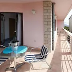 Cetina Apartamento *